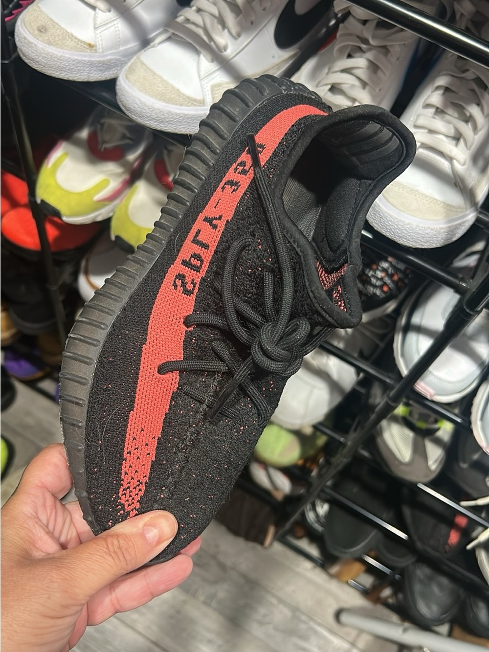 Yeezy boost 350v2 “core black and red”